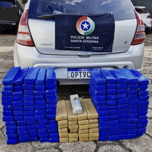 PM apreende 139 kg de maconha e prende homem por tráfico na SC-160