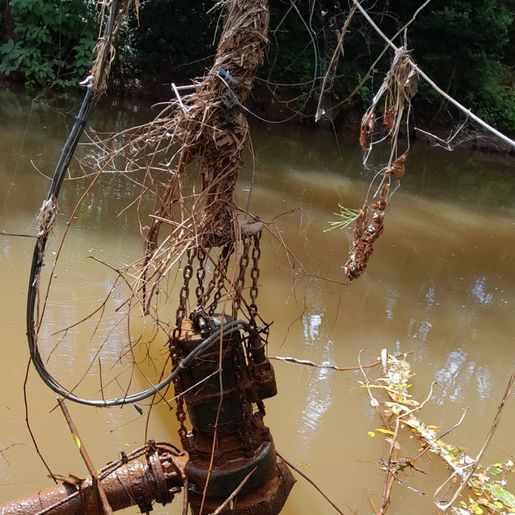 Falha em bomba compromete abastecimento de água em São José do Cedro
