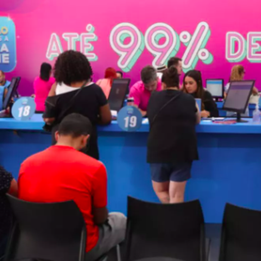 Quase 2,5 milhões de catarinenses podem quitar dívidas e deixar o nome limpo