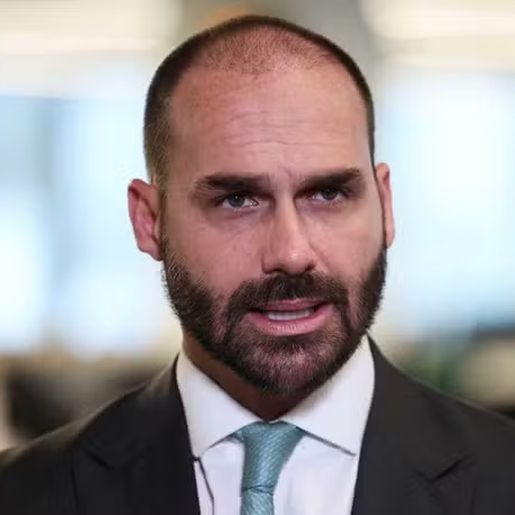 Moraes determina nova medida para notificar Eduardo Bolsonaro