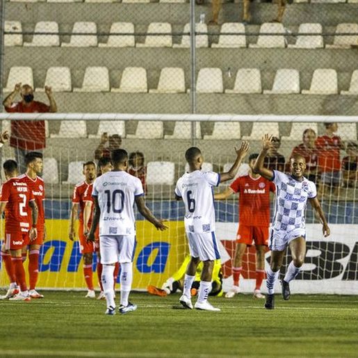 Inter faz mais um péssimo jogo no Gauchão e perde para o São José