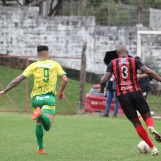 Ypiranga F.C. bate Guarani e vai à final da Taça Unsa Bier