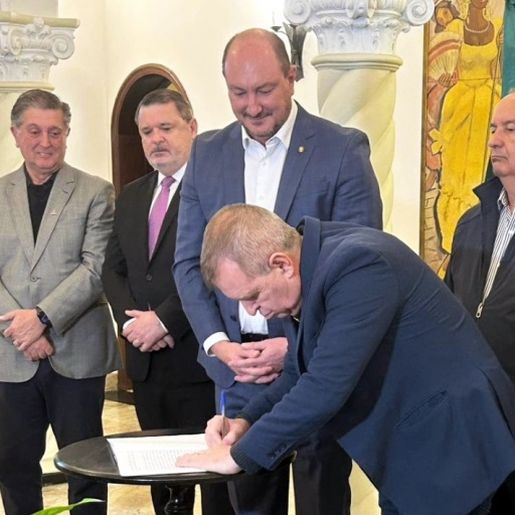 Deputado Maurício Eskudlark assume presidência da Alesc