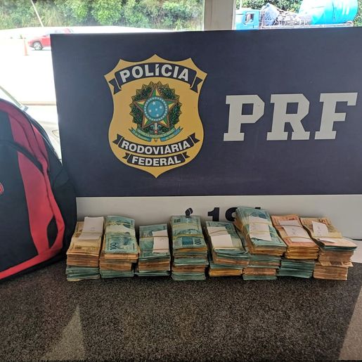 PRF apreende R$ 192 mil sem origem declarada em abordagem na BR-282