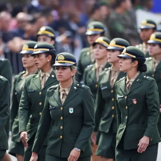 Em três dias, mais de 7 mil mulheres se inscrevem em alistamento militar feminino