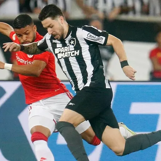 Inter sofre virada relâmpago do Botafogo, perde por 3 a 1 e mantém jejum no Brasileirão