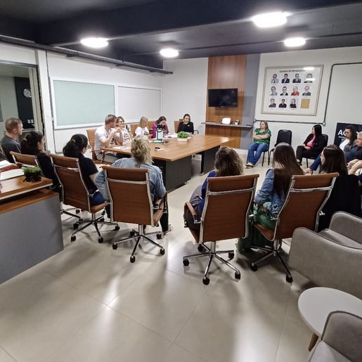 Liquida Iporã reúne expositores e apresenta orientações sobre a Feira