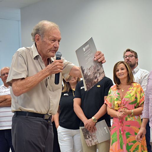 Câmara presta homenagem à CDL de SMO pelos 50 anos de fundação