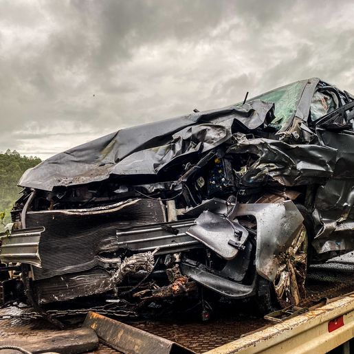 Prefeito da região é um dos envolvidos no grave acidente na BR-282; vídeo