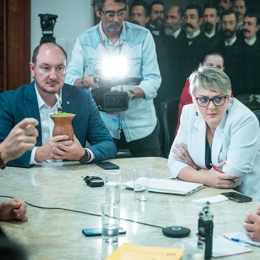 Bancada do Oeste se reúne com DNIT e cobra recuperação de BRs