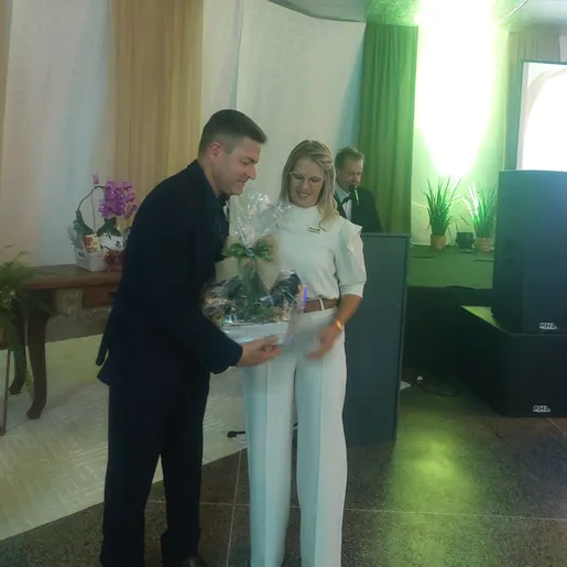 Cerimônia de posse da nova gestão da ACIIO/CDL acontece em grande estilo em Iporã