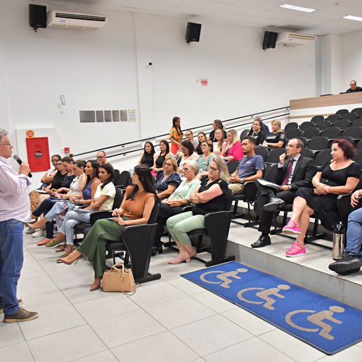 Fila de espera e demandas por atendimento são debatidos em audiência