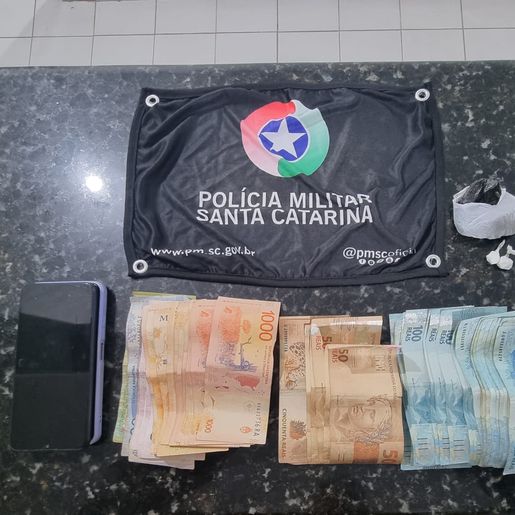 Trio é preso por tráfico de drogas e exploração sexual de menores em Mondaí