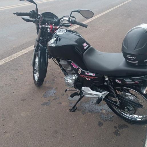 Jovem é flagrado conduzindo moto sem habilitação em São João do Oeste