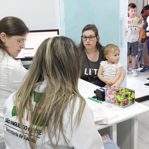 Saúde atende 360 crianças e adolescentes no Dia D de Multivacinação em SMO