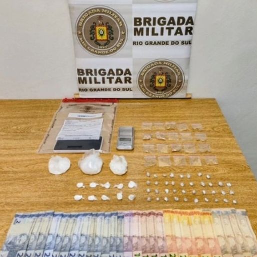 Brigada Militar prende dulpa por tráfico de drogas em Barra do Guarita