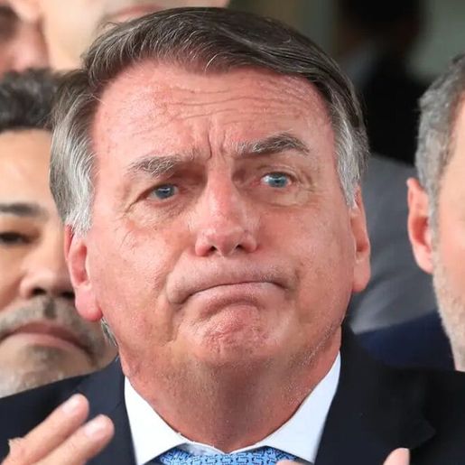 Bolsonaro diz que enviou R$ 2 milhões para que Eduardo não passe “necessidade” nos EUA