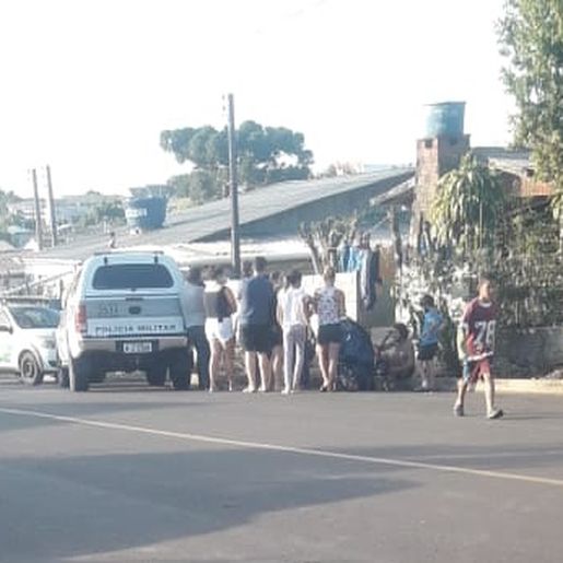 Bebê de um mês morre supostamente engasgada com leite materno