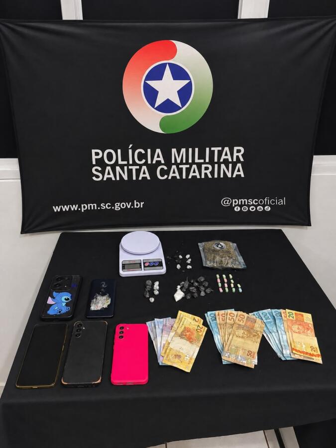 Quatro pessoas são presas por tráfico de drogas em São Miguel do Oeste