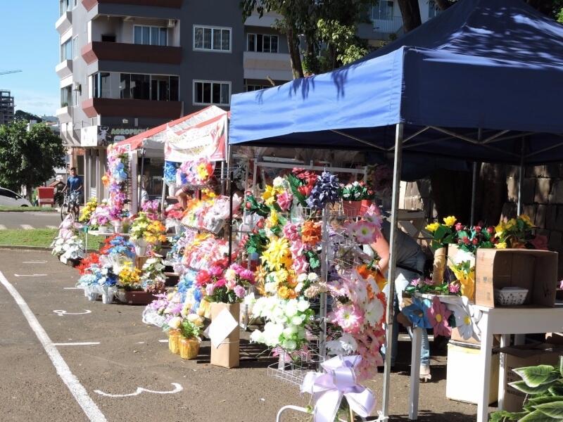 Prefeitura abre inscrições para venda de flores e velas no período de Finados em SMO
