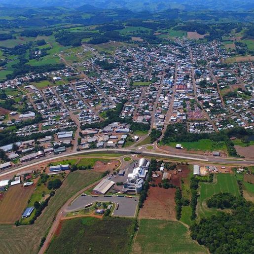 São José do Cedro recebe os R$ 239 mil do leilão do Pré-Sal