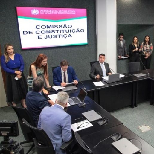 Proposta de novo hino para SC é aprovada na CCJ
