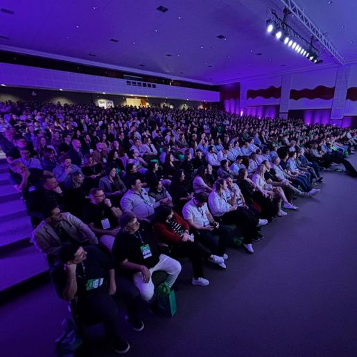 Summit Empresarial CDL 2025 reúne mais de 800 pessoas em SMO