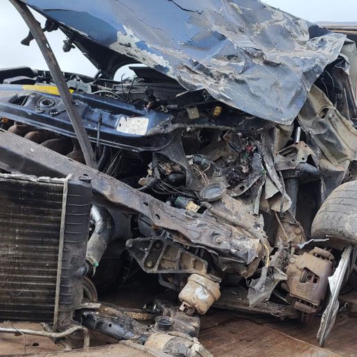 Colisão frontal entre carro e caminhão deixa feridos na BR-163 em São Miguel do Oeste