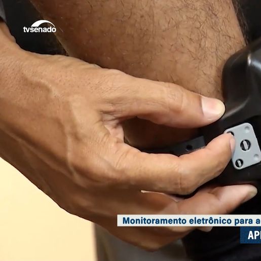 Senado aprova tornozeleira eletrônica para agressor de mulher