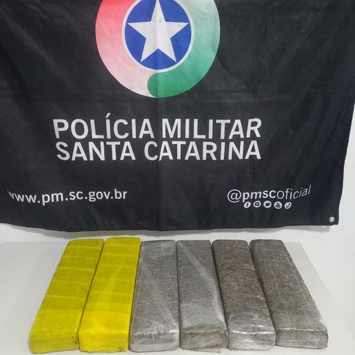 PM apreende 5 kg de maconha em ponto de travessia clandestina em Dionísio Cerqueira