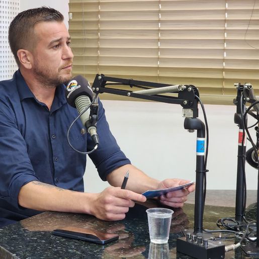 Rádio Itapiranga reúne autoridades em especial de fim de ano