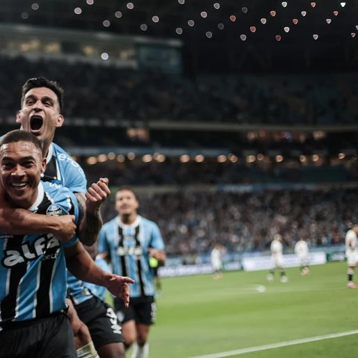 Grêmio vence o Vasco e se afasta da briga contra o Z-4 no Brasileirão