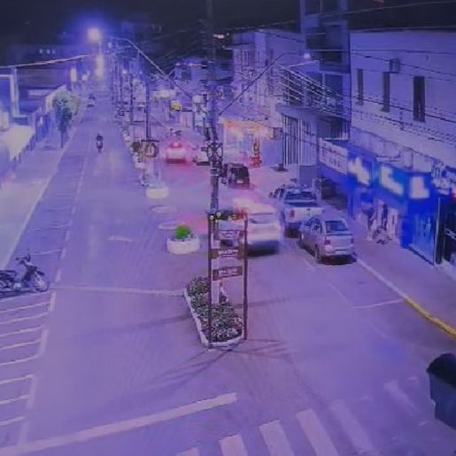 Jovem é indiciado após empinar moto e fugir da polícia em Itapiranga