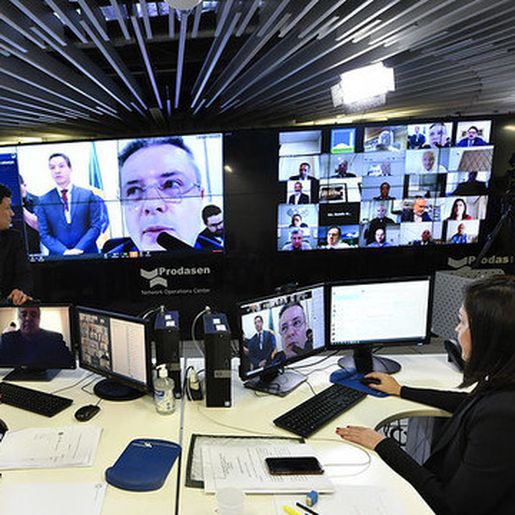 Senado vota nesta segunda-feira o auxílio de R$ 600 para autônomos e informais