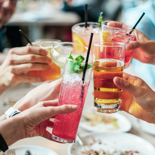 Uso abusivo de álcool entre brasileiras cresce 4,25% em dez anos