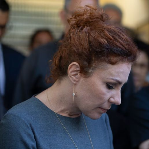 Hugo Motta oficializa afastamento de Zambelli por 127 dias e convoca suplente