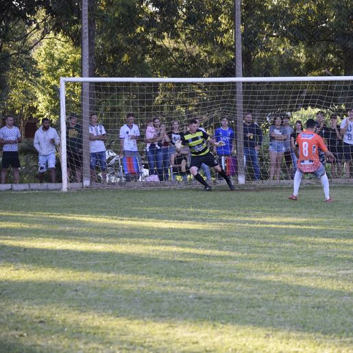 Pérola e Grêmio da Canela estão na final do Municipal de SMO