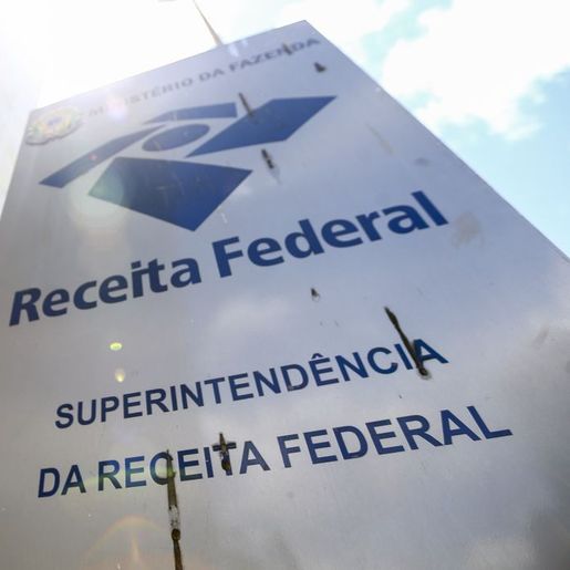 Arrecadação de impostos supera R$ 200 bilhões em julho