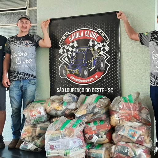 Fundação Hospitalar recebe doação de alimentos do Gaiola Clube São Lourenço