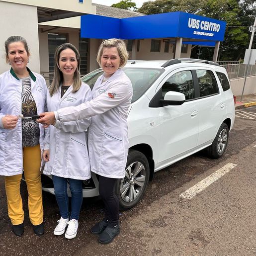 Secretaria de Saúde de Itapiranga recebe veículo novo