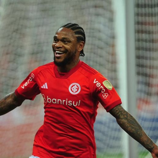 Luiz Adriano brilha e coloca Inter nas oitavas de final da Libertadores