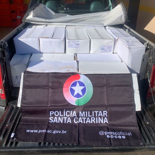 Caminhonete com 600 kg de camarão irregular é apreendida no Oeste catarinense