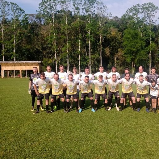 Dourado vence a primeira por 8 x 1 no Municipal de Itapiranga