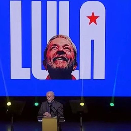 TSE analisa ação sobre suposto abuso de poder e caixa dois em 'Super Live' de Lula
