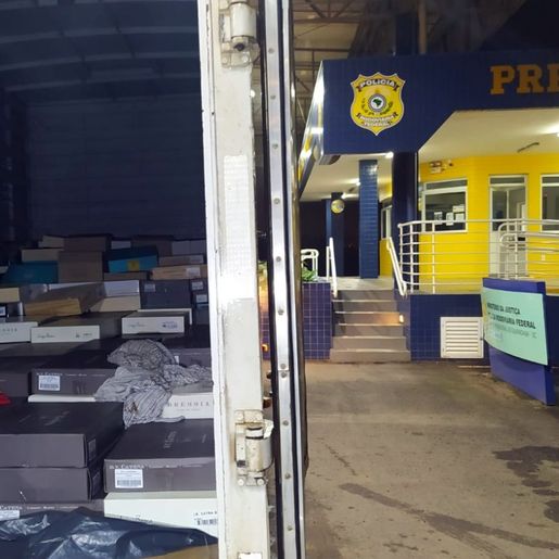 PRF apreende mais de mil garrafas de vinho na BR-163 em Guaraciaba