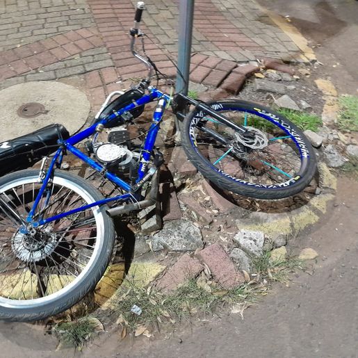 Jovem foge da polícia com bicicleta motorizada e é apreendido em Maravilha