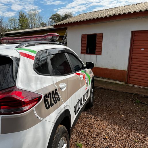 Identificado rapaz de 21 anos que morreu ao cair de telhado em Descanso