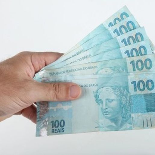 Ex-servidora é condenada por desviar dinheiro de mensalidades de alunos