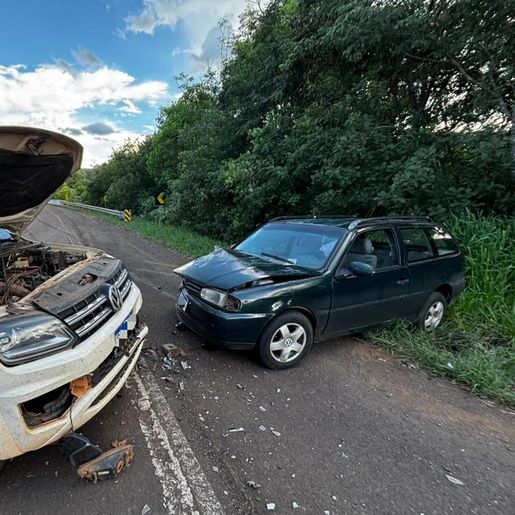 Condutor da Parati nega fuga após acidente na BR-282