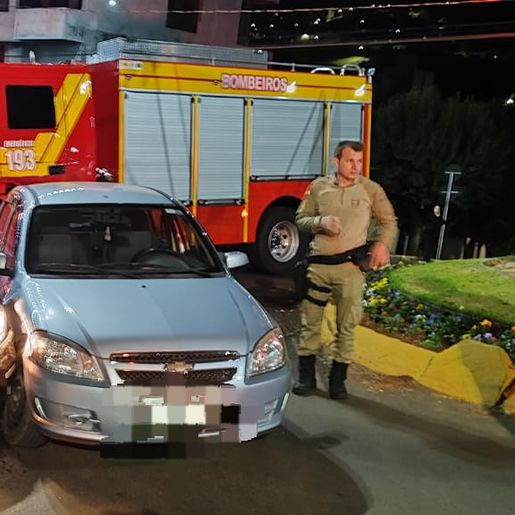 Colisão entre dois carros deixa feridos em Quilombo